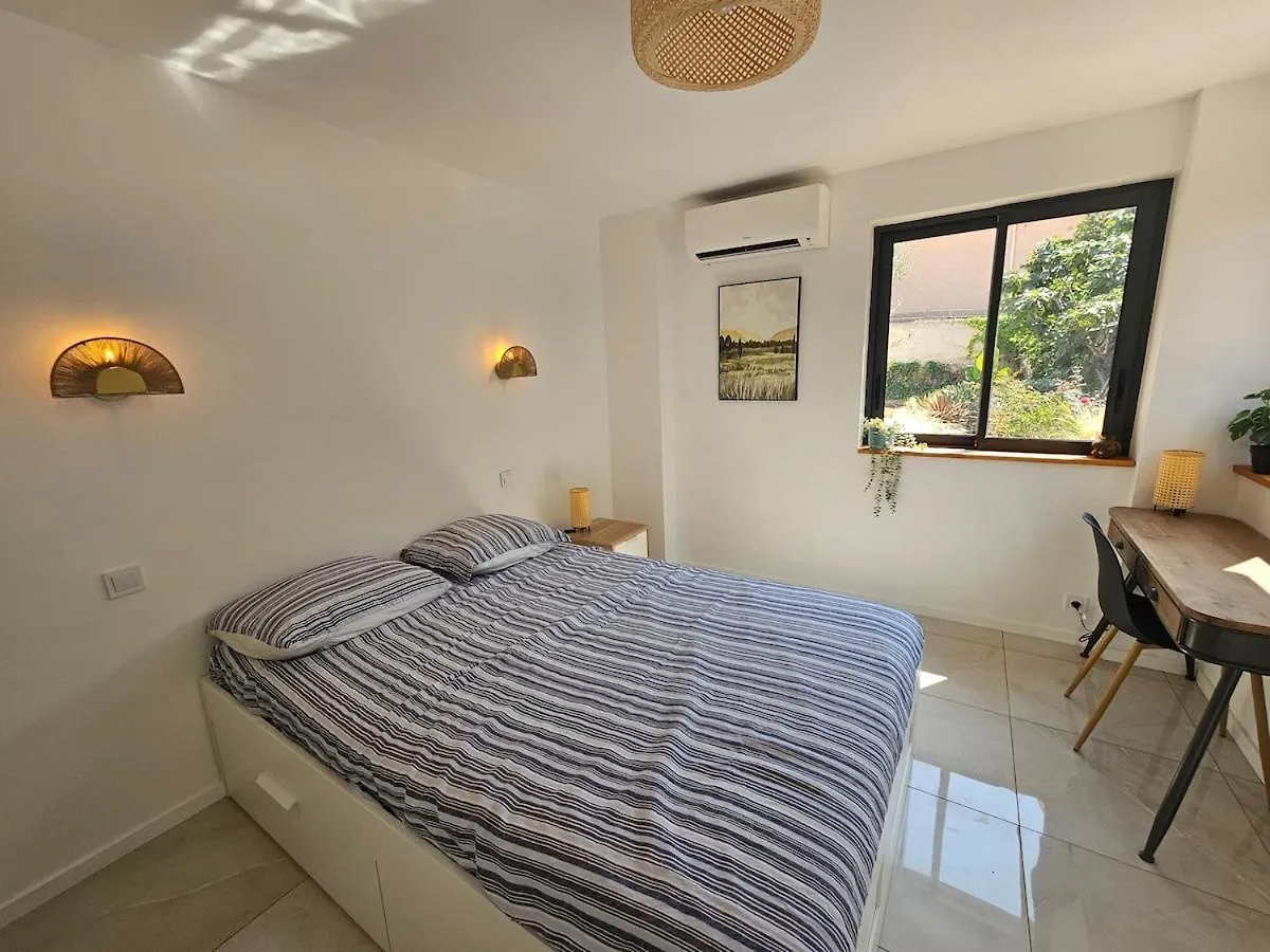Independent 2-Room Apartment Six Fours Six-Fours-les-Plages 0*,